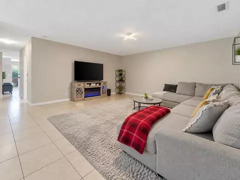12230 Dartmoor Dr, Wellington, FL 33414