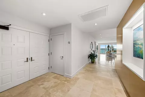 Entry Way - 2820 SE Dune Dr #2306, Stuart, FL 34996 photo 3 of 4