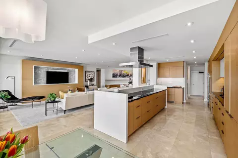 Kitchen - 2820 SE Dune Dr #2306, Stuart, FL 34996 photo 3 of 7