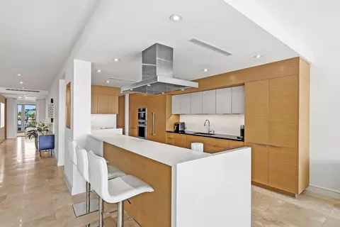 Kitchen - 2820 SE Dune Dr #2306, Stuart, FL 34996 photo 4 of 7
