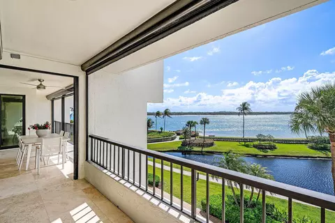 View/Area - 2820 SE Dune Dr #2306, Stuart, FL 34996 photo 3 of 11