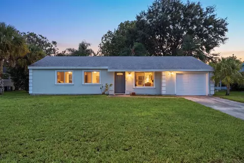 674 SW Old Briar Ave, Port Saint Lucie, FL 34953