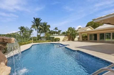 Exterior - 352 River Edge Rd, Jupiter, FL 33477 photo 11 of 14