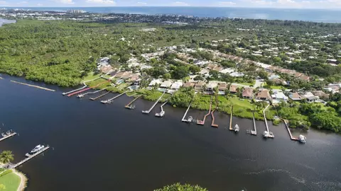 View/Area - 352 River Edge Rd, Jupiter, FL 33477 photo 11 of 22