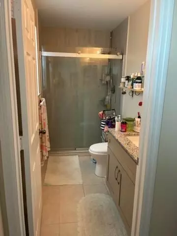 Bath - 3305 Apache Ln, Margate, FL 33063 photo 1 of 4