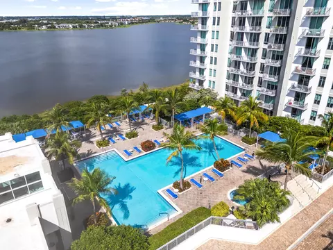 300 S Australian Ave UNIT 425, West Palm Beach, FL 33401