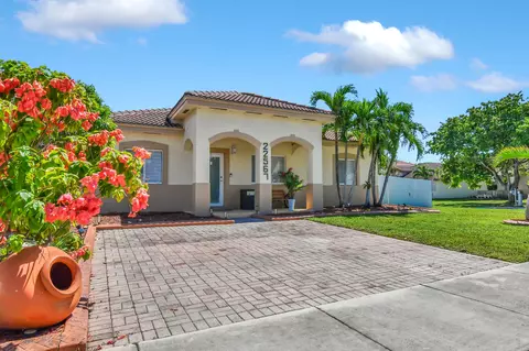 22567 SW 102nd Path, Cutler Bay, FL 33190