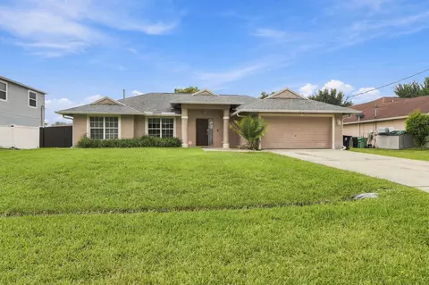 1734 SW Capehart Ave, Port Saint Lucie, FL 34953