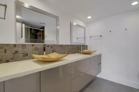 Bath - 325 S Beach Rd #210, Tequesta, FL 33469 photo 2 of 3