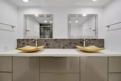 Bath - 325 S Beach Rd #210, Tequesta, FL 33469 photo 1 of 3