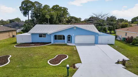 242 SE Duxbury Ave, Port Saint Lucie, FL 34983
