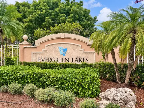 5021 Wiles Rd #301, Coconut Creek, FL 33073