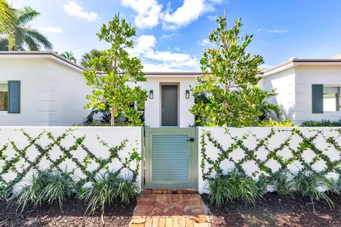 110 Greenwood Dr, West Palm Beach, FL 33405