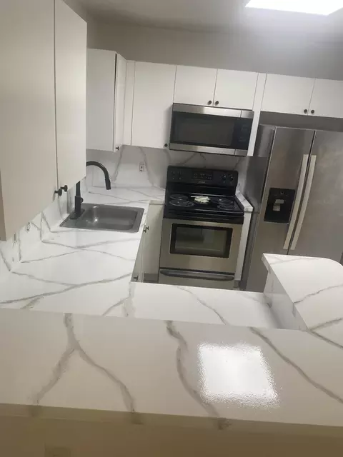 3740 N Jog Rd #106, West Palm Beach, FL 33411