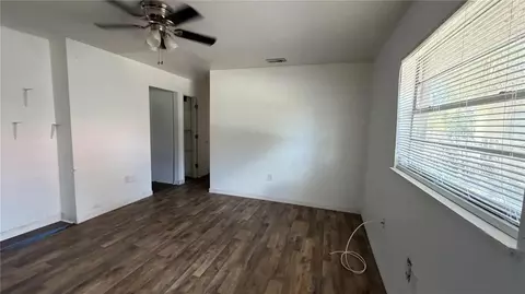 Living - 517 Harris St, Sebring, FL 33870 photo 1 of 2