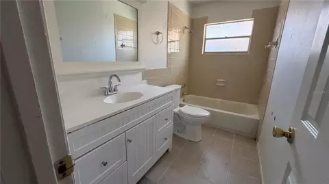 Bath - 517 Harris St, Sebring, FL 33870 photo 1 of 1