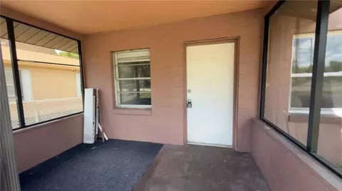 Exterior - 517 Harris St, Sebring, FL 33870 photo 2 of 4