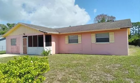 2906 Anderson Dr, Fort Pierce, FL 34946