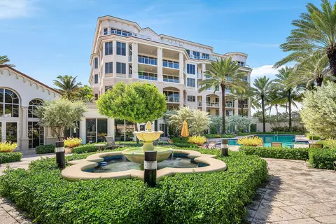 3000 S Ocean Blvd #402, Palm Beach, FL 33480