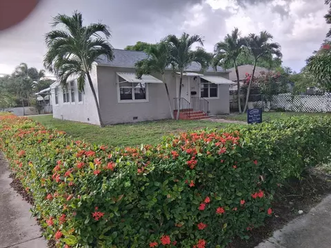 5815 Garden Ave, West Palm Beach, FL 33405