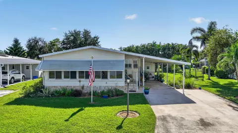 9065 SW Chevy Cir, Stuart, FL 34997