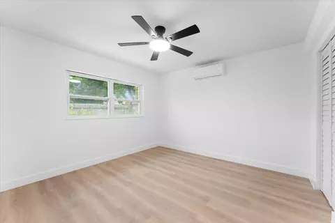 Bedroom - 1891 Ridge Rd, Juno Beach, FL 33408 photo 3 of 6