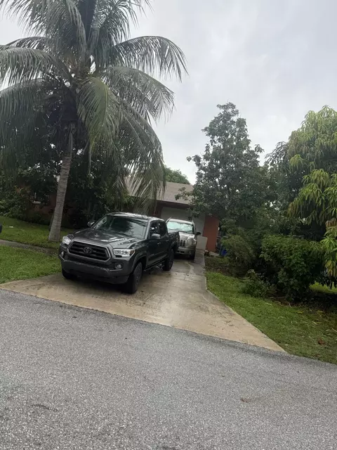 433 SW 10th Ave, Boynton Beach, FL 33435