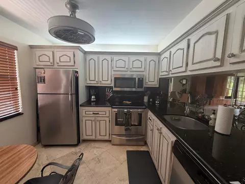 4502 Martinique Way #D2, Coconut Creek, FL 33066