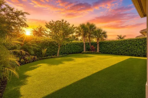 12424 Hammock Way, Palm Beach Gardens, FL 33412
