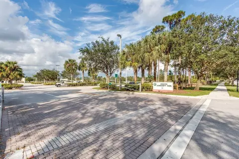 Exterior - 1131 N Prescott Dr, Jupiter, FL 33458 photo 15 of 21