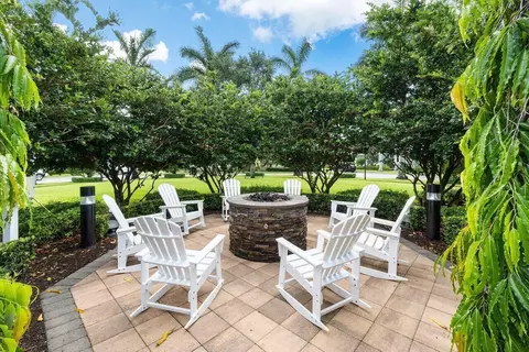 View/Area - 1131 N Prescott Dr, Jupiter, FL 33458 photo 9 of 14