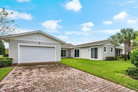 Exterior - 1131 N Prescott Dr, Jupiter, FL 33458 photo 7 of 21