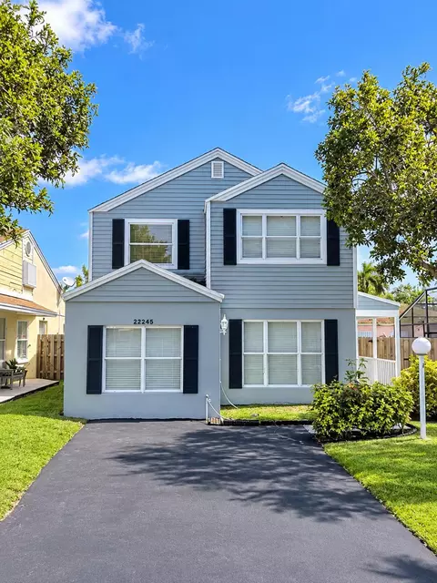 22245 SW 100th Ave, Cutler Bay, FL 33190