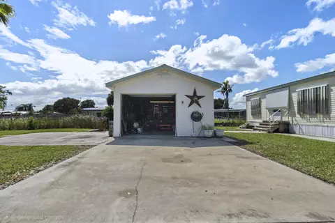 1122 Trout St, Okeechobee, FL 34974 photo 18