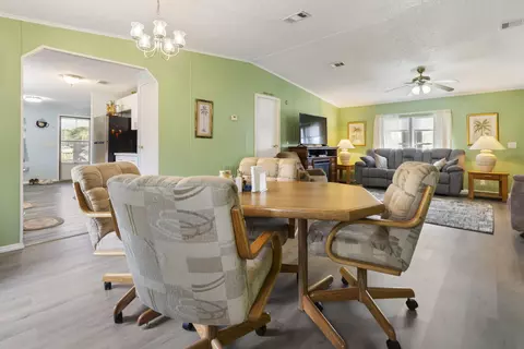 1122 Trout St, Okeechobee, FL 34974 photo 4