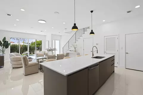 1807 NE 13 St #1807, Fort Lauderdale, FL 33304