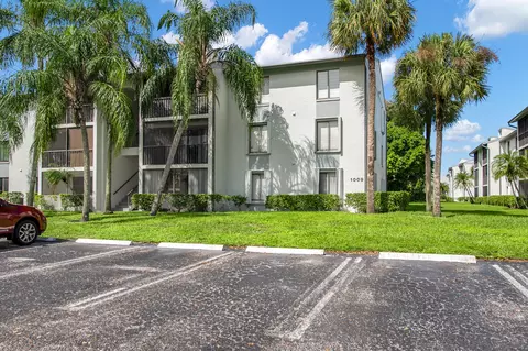1009 Green Pine Blvd #F3, West Palm Beach, FL 33409