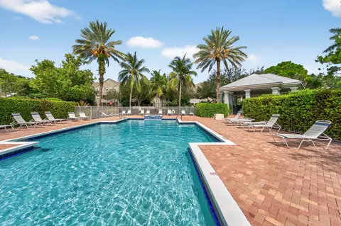 Exterior - 297 E Bay Cedar Cir, Jupiter, FL 33458 photo 23 of 28