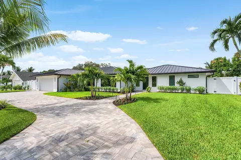111 Fairview W, Tequesta, FL 33469