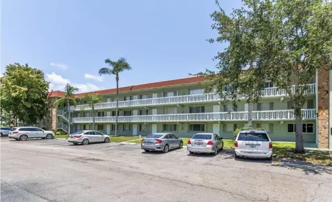 3100 Springdale Blvd #307, Palm Springs, FL 33461