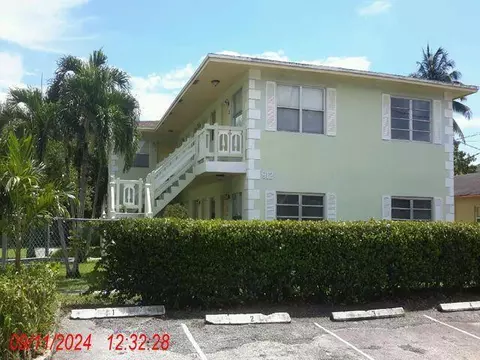 912 SW 15th Ter #1-4, Fort Lauderdale, FL 33312