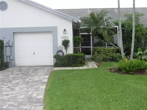 5906 NW 93rd Ter, Tamarac, FL 33321