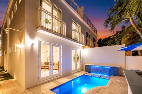 1419 NE 4th Pl, Fort Lauderdale, FL 33301