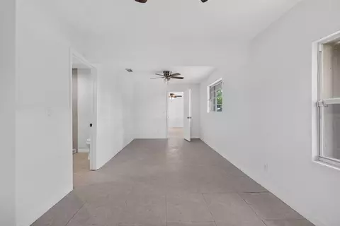 Other - 913 SE 10th St, Stuart, FL 34994 photo 5 of 6