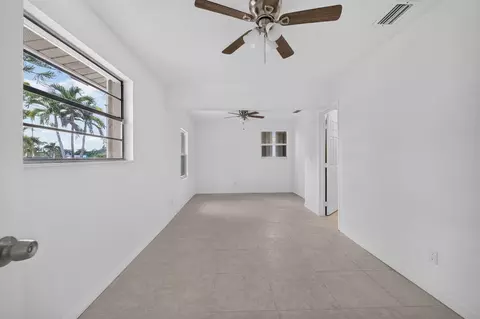 Other - 913 SE 10th St, Stuart, FL 34994 photo 4 of 6