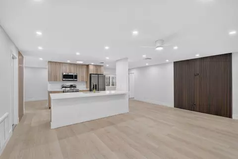 1304 SW 23rd St, Boynton Beach, FL 33426