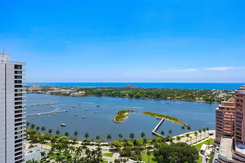 701 S Olive Ave #820, West Palm Beach, FL 33401