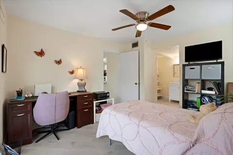 Bedroom - 3290 SE Aster Ln #D158, Stuart, FL 34994 photo 3 of 4