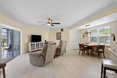 Living - 3290 SE Aster Ln #D158, Stuart, FL 34994 photo 1 of 2