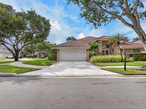 832 Waterview Dr, Weston, FL 33326